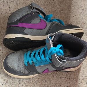 Nike Gray Morgan Mid Sneakers